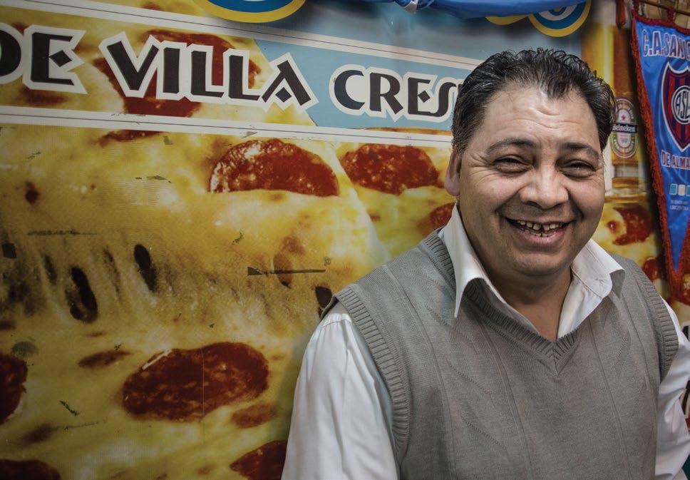 Dany Llegó de Misiones con 21 años y trabajó en la histórica pizzería El Imperio de Canning y Corrientes desde el año 88 hasta el día en que cerró.