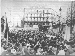 El 7 de octubre de 1934, entre el asombro y el temor de un Madrid sometido al paqueo de las milicias socialistas, medio millar de falangistas
