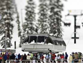 Thomas Boyd/The Oregonian Alexandre Boullot Kalevkevad EL CAMBIO CLIMATICO y la industria del esquí L a industria de los deportes de invierno no puede permitirse ignorar los efectos del cambio