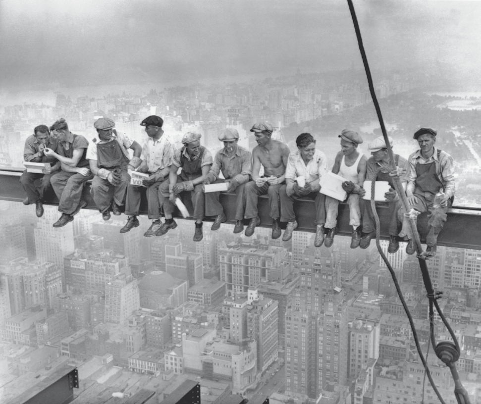 Trabajadores de la construcción de Nueva York almorzando
