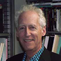 Dan Schiller es un historiador de comunicación e información cuyo trabajo se enmarca dentro de la economía política.