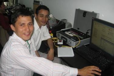 Fabio Ávila Estudios en ingeniería eléctrica en la Universidad Nacional de Colombia. Instructor por más de 8 años de productos Schneider Electric.