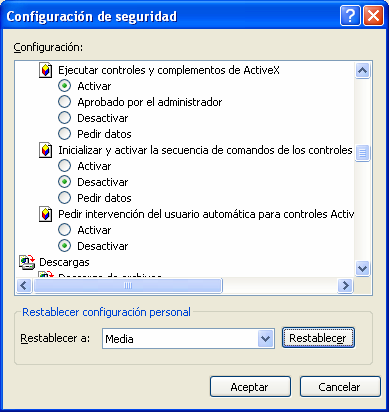 llegar a la sección " Activar la secuencia de comandos de los controles de ActiveX marcados como seguros " y seleccione "Activar".