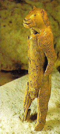 5 Cueva de Vogelherd, Alemania 32.000 años atrás Bisontes de arcilla - Cueva Tuc d`-audoubert, Francia 20.