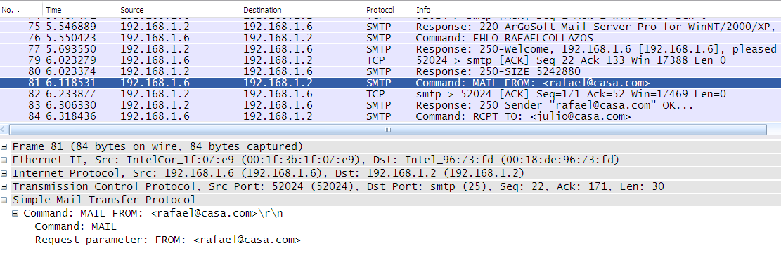 El cliente envía un mensaje EHLO. Con ello el servidor se identifica. Esto puede usarse para comprobar si se conectó con el servidor SMTP correcto.