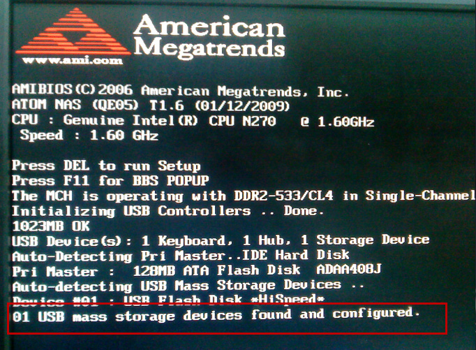 B. Vuelva a aplicar flash a DOM en el NAS con el disco de arranque USB 1.