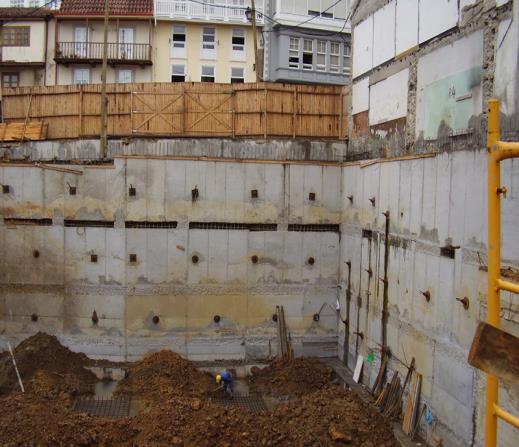 En las zonas urbanas, donde el encarecimiento del suelo y la necesidad de aparcamientos subterráneos condicionan la construcción de edificaciones con mayores profundidades de excavación, el vaciado