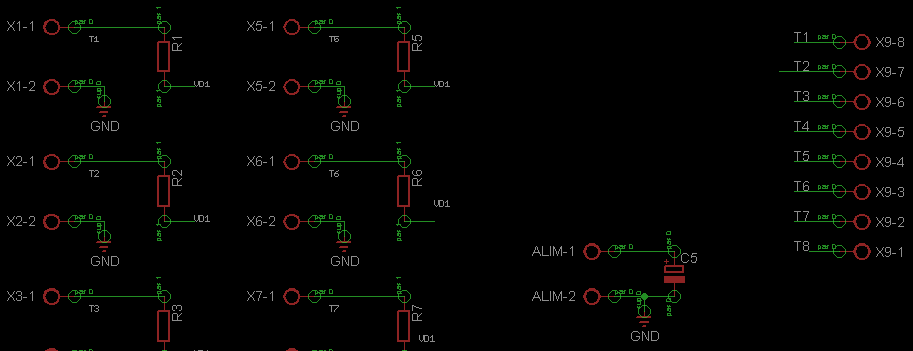 Figura 4-13. Sección solo Microcontrolador. B) PCB Figura 4-14. Etapa Sensores.