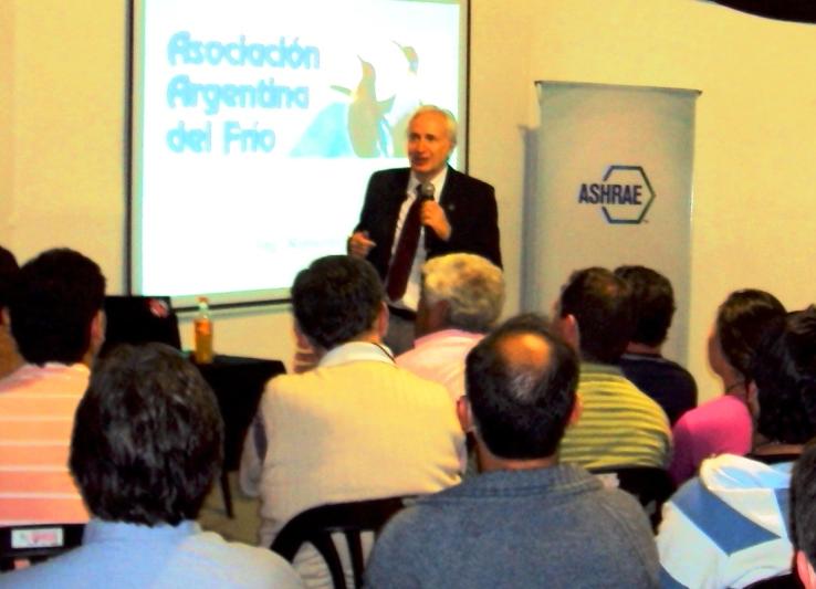 Asociación Argentina del Frío Newsletter Nº 7, Mayo Junio de 2013 Seminario Diseño y Selección de Componentes en un Sistema de Refrigeración CLIMATICA REFRI-ARG, 8 de Mayo, Resistencia, Chaco Una