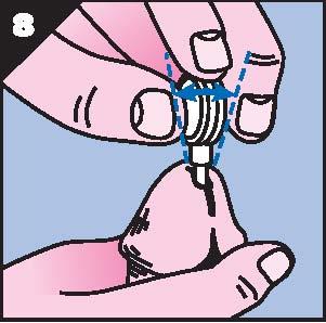 Paso g: Apriete el botón situado en el extremo del aplicador suave y completamente (Fig. 7) hasta el tope. Así se asegura que el bastoncillo quede completamente vacío.