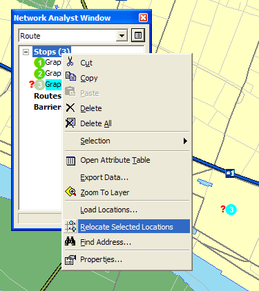 P á g i n a 122 2.3.- Reubicando locaciones de red En la ventana Network Analyst o en el mapa, es posible seleccionar y mover una locación de red mediante el botón Select/Move Network Locations.
