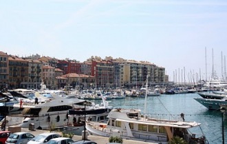 CURSO 161 Francia Niza Francés DELF DALF Profesores Club 50 años + INRIPCIONES Niza, con 500.000 hab., es una de las ciudades más hermosas de la Costa Azul.