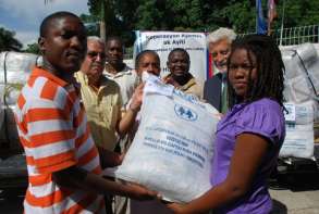 ProHuerta Haití Inicio 7 años atrás. Hoy el INTA, el Ministerio de Desarrollo Social, Cancillería y Canadá, como socio trabajan en 5 de los 10 dep. del país. Llega a 18.