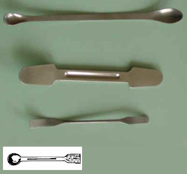 Material de uso general Varillas de vidrio Espátulas y cucharillas Varillas: Se utilizan para agitar las