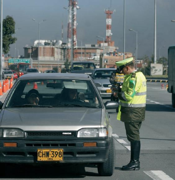 MODALIDADES DEL SERVICIO POLICIAL Vigilancia Urbana Tránsito Antinarcóticos Carreteras