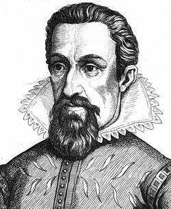 Johannes Kepler Datos Biografícos Comienzas con la forma básica con 4 pestañas. Pon la foto del matemático en el fondo.