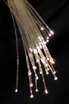 x Cables pares. Es el cable utilizado en telefonía fija. Consta de dos hilos de cobre que transmiten la señal eléctrica.