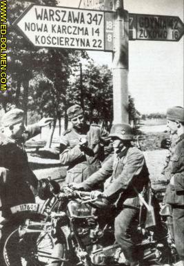 Primera fase 1939 a 1941 Inglaterra y Francia le declaran la guerra a Alemania el 2 de septiembre de 1939, después de la invasión nazi a Polonia.