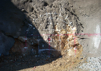Servicios de Excavación y Tronadura Secuencia de Marcación de Frente Tunel Entrada Fortiﬁcación con Pernos Praguas de