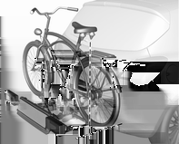66 Portaobjetos Gire el tornillo de apriete para sujetar la biela a la fijación correspondiente. Ajuste los alojamientos para las ruedas de modo que la bicicleta quede en posición horizontal.