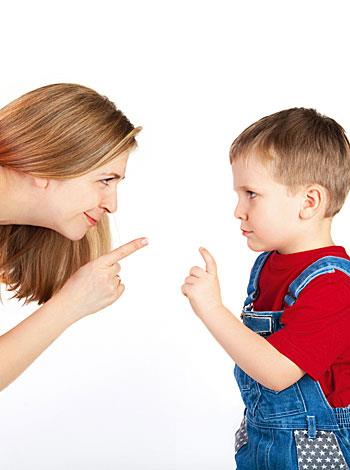 Los Enemigos de los Límites Desacuerdo entre los padres Comunicación poco asertiva Poner límites en unas áreas pero en otras no.