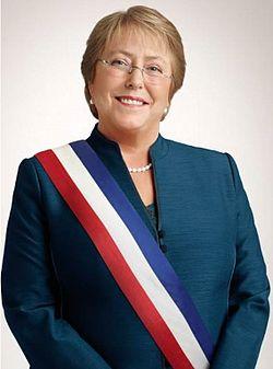 Evaluación Presidenta Independiente de su posición política, Usted aprueba o desaprueba la forma como Michelle Bachelet está conduciendo su gobierno?