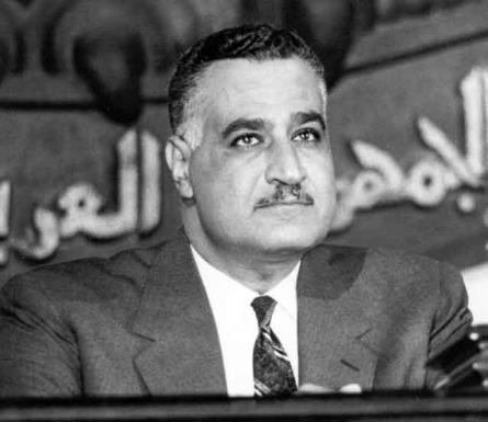 GAMAL ABDEL NASSER: (Alejandría, 1918 - El Cairo, 1970) Político y militar egipcio, presidente de la república egipcia entre 1954 y 1970.