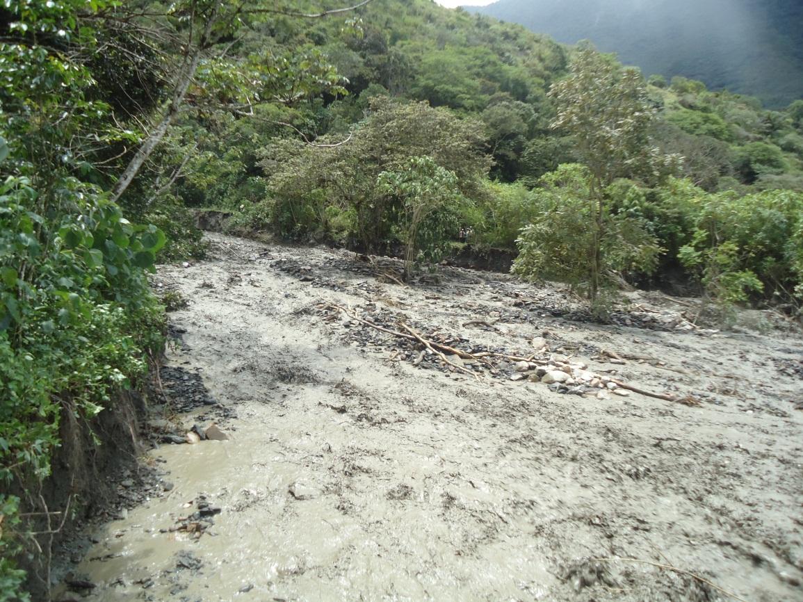Desborde del río San Juan en la comunidad de Paucarbamba (Loc.