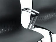 Sono offerte tre varianti per le sedute Webby: La versione con seduta in Nylon completamente a vista. La versione X con pannello imbottito e rivestito per il sedile.