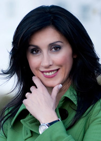 Dña. Laura Cantizano Mi presente: quién soy y a qué me dedico Coach & Mentor ejecutiva. Destacada como Top Ten Speaker 2010 y 2011.
