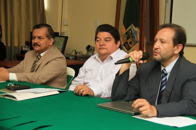 Inauguración del curso La inauguración del curso fue realizada por el Secretario Ejecutivo del ECORAE, Sr. Bolívar Aguirre, el Rector de la Universidad Estatal Amazónica, Sr.