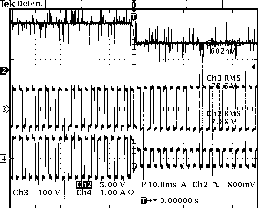 Figura 4. Prueba de dimming, de arriba hacía abajo: corriente demandada y tensión de salida del convertidor reductor. Figura 6.