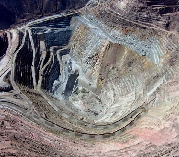 Gobierno Corporativo y la Inversión Minera en el Perú En la Minería el Gobierno Corporativo no