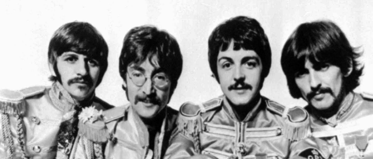 The Beatles La Canción más famosa de impuestos: Tax Man Los Beatles es, sin lugar a dudas, el conjunto musical de mayor transcendencia mundial, la cantidad de discos vendidos y la penetración de sus