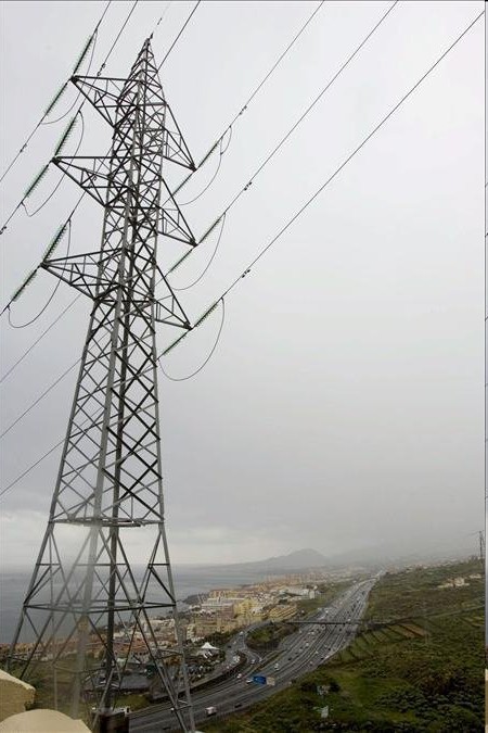 Localización de fallos en red eléctrica La protección de las líneas de transmisión es una garantía de un correcto y continuo
