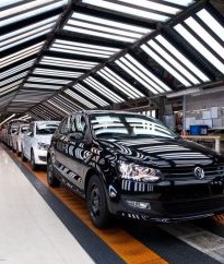 Volkswagen-Audi España: Principales Cifras Primer Importador de automóviles España Más de 500 instalaciones 112.700 turismos/año (16% MS en España) 350 empleos directos y 4.
