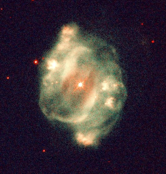 Revista Digital Universitaria 1 de octubre 2011 Volumen 12 Número 10 ISSN: 1067-60710 Figura 1. La nebulosa planetaria NGC 5307 en la constelación de Centauro.
