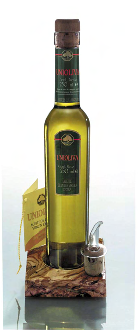 Botella de cristal de elegante y estilizado diseño italiano. Con tapón de madera se incluye además un dosificado que impide el incómodo gotear de otras botellas al utilizarlas.