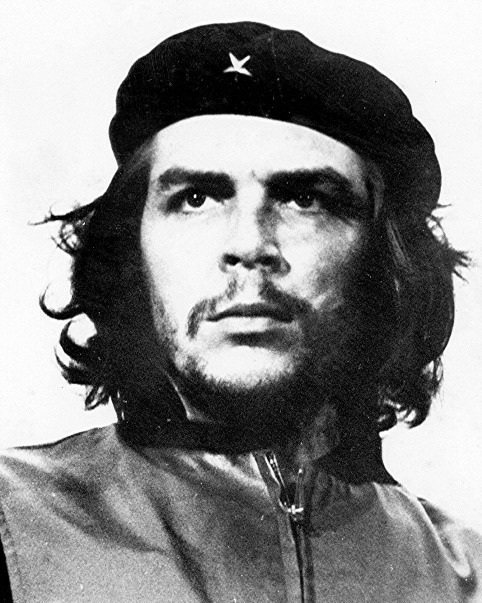 ERNESTO CHE GUEVARA (Rosario, 14 de mayo o 14 de junio de 1928 - La Higuera, 9 de octubre de 1967), conocido como Che Guevara, fue un político, escritor, periodista y médico argentino-cubano, uno de