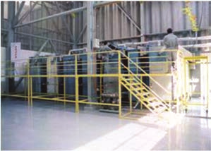 Centros de Conformado Conformado mediante prensa de colchón de goma, con presiones de 500 a 10.000 toneladas, con dimensión de mesa 2,1 x 1,1 mts.