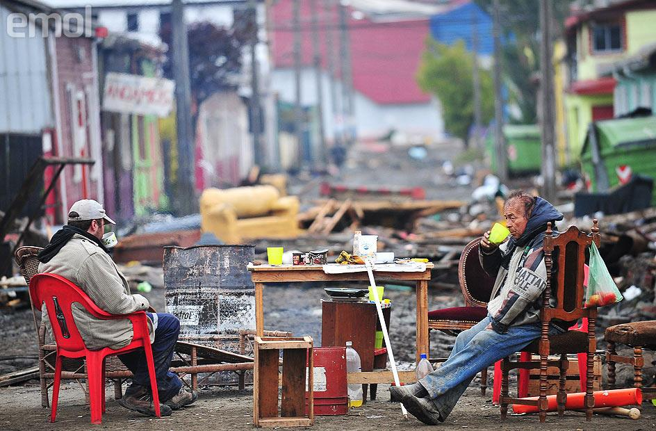 Variables ambientales mas afectadas por el Terremoto del año 2010 en la ciudad de Concepción Falta de agua para consumo humano Dificultad
