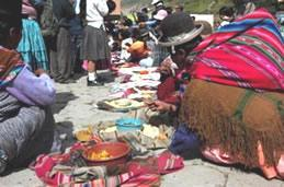 El Apthapi es una tradición traída del campo a la ciudad El Diario, 25 de Julio de 2009 La Paz - Bolivia.