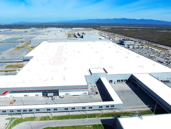 Planta de KIA Motors En mayo arrancó KIA, con una inversión del alrededor de 3,000 mdd, la producción de automóviles en la planta de Pesquería, Nuevo León.