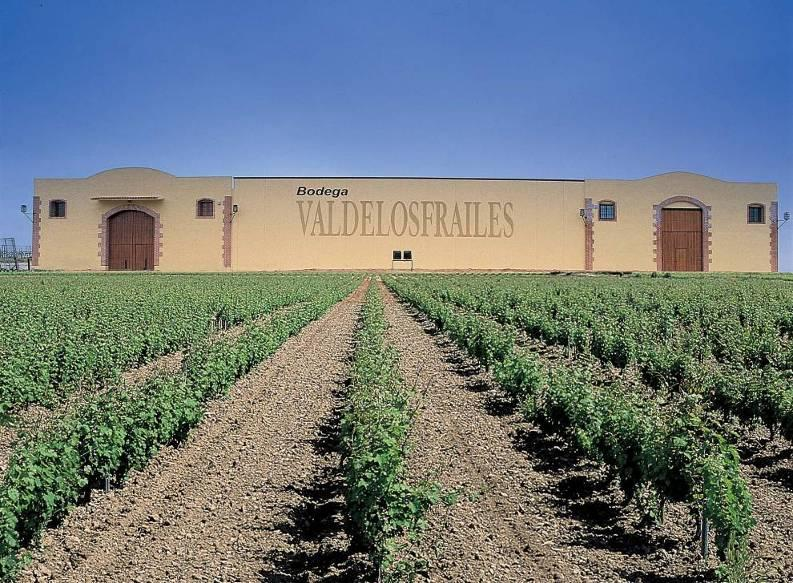 BODEGA VALDELOSFRAILES D.O. CIGALES Cubillas de Santa Marta (Valladolid) www.