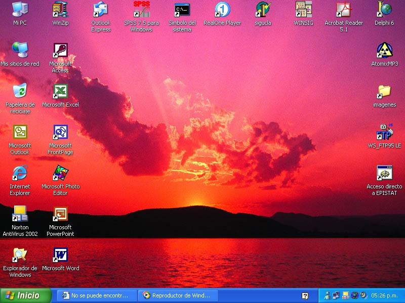 El Escritorio El Escritorio es la primera pantalla que nos aparecerá una vez se haya cargado el Sistema Operativo con el cual vamos a trabajar, en nuestro caso será el escritorio de Windows XP.