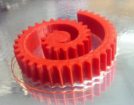 Por lo general, las impresoras 3D son más rápidas, más baratas y más fáciles de usar que otras tecnologías de fabricación por adición, aunque como cualquier proceso industrial, estarán sometidas a un