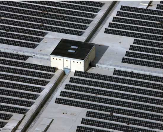 de producción fotovoltaica instalada sobre la cubierta de