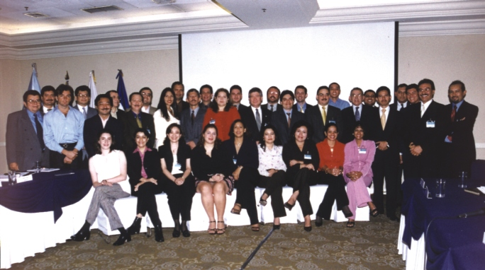 Seminarios y pasantías-asesorías, realizados en el año 2003, por el Programa ALIDE-BID/FOMIN.