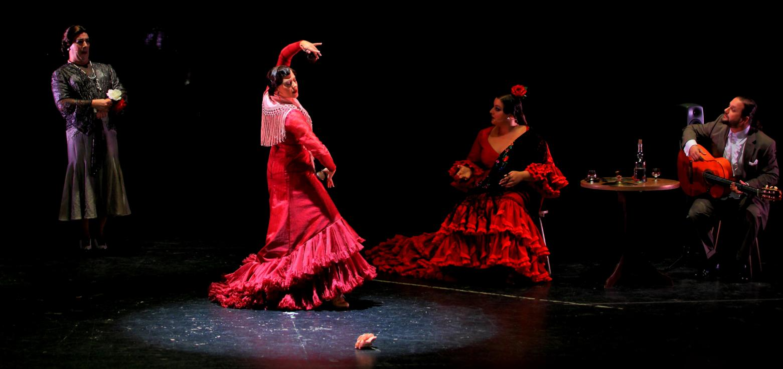 LA GLORIA DE MI MARE Un proyecto de CHONI CÍA. FLAMENCA Duración: 90 min. aprox. SINOPSIS Gloria es la madre de una bailaora que comienza a despuntar en el mundo del flamenco.
