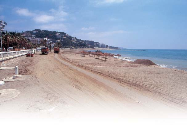La playa de la Malagueta tras los temporales de marzo. Las obras supondrán un aumento de la superficie de playa mayor de 100.